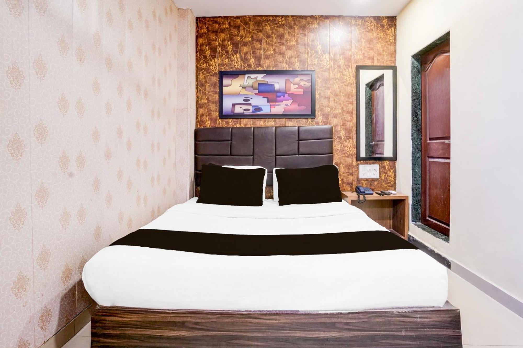 Hotel O Aksa